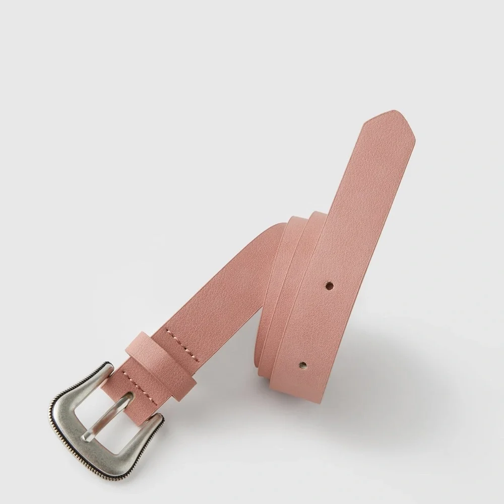 ✨SALE ✨ ZARA COWBOY BUCKLE BELT ✨SALE ✨